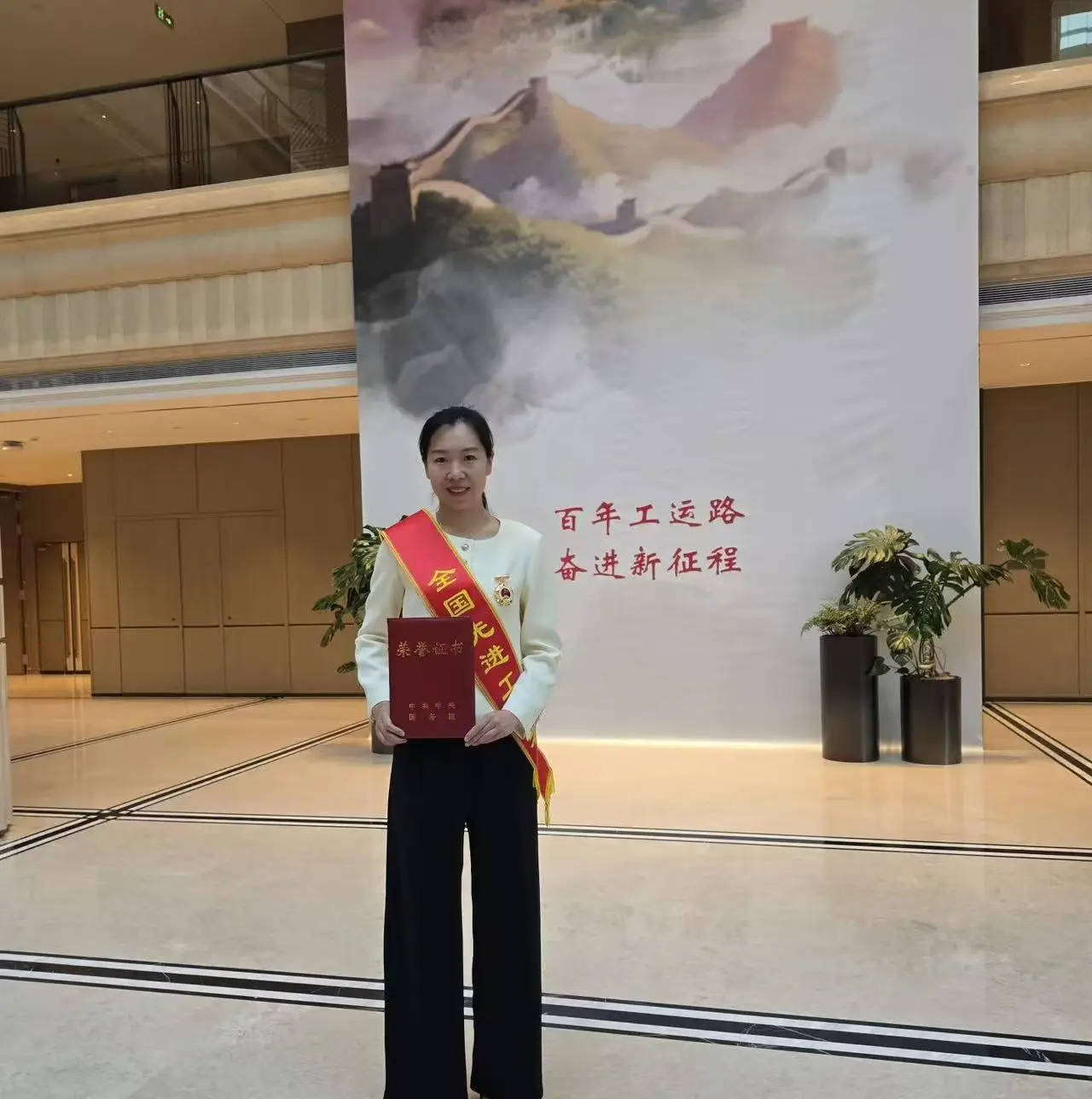 李晓霞晒与樊振东王曼昱合影 感叹：时间可真快呀